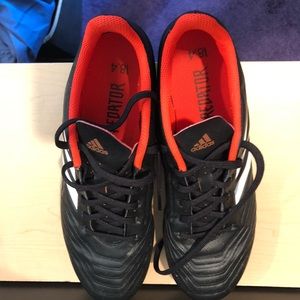 Size 8 men’s adidas soccer cleats